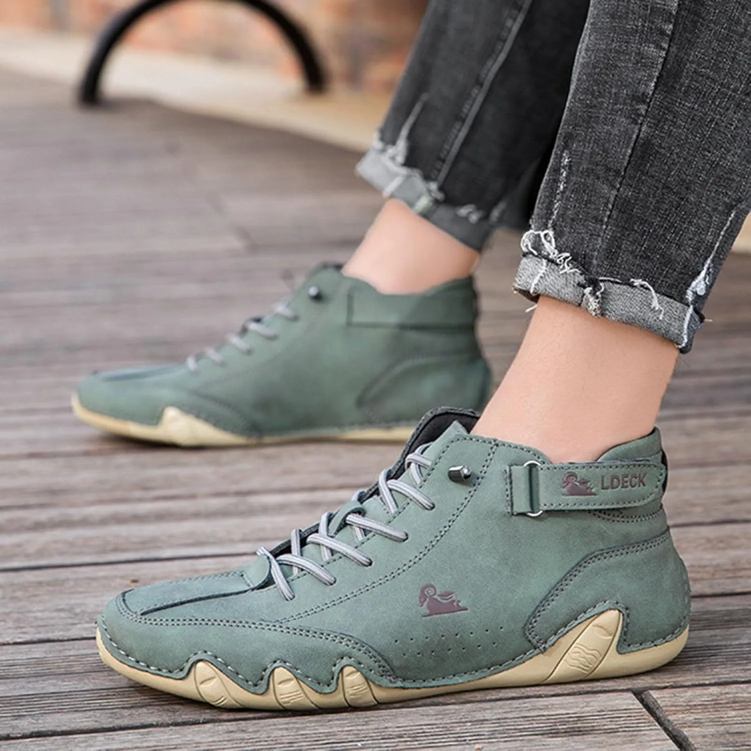 Hiking Shoes for Men Lightweight Driving Shoes Casual Non-Slip Walking Shoes Fashion Comfort Chukka Boots