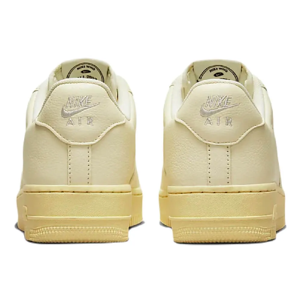 Nike Air Force 1 07 LX sneakers, light yellow