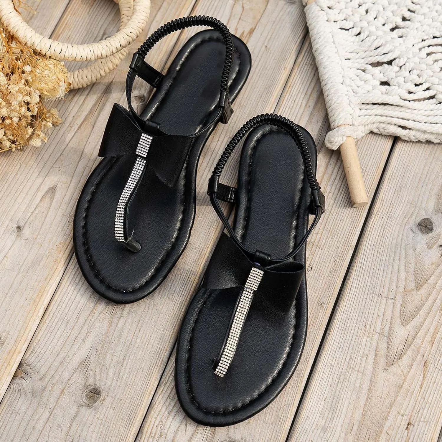 Women 2025 Rhinestone Flat Sandals Open Toe Elastic T Strap Bohemian Flip Flops Fashion Casual Bow Decoration Hollow Out Flat Shoes Beach Vacation Walking Outdoor Sandal