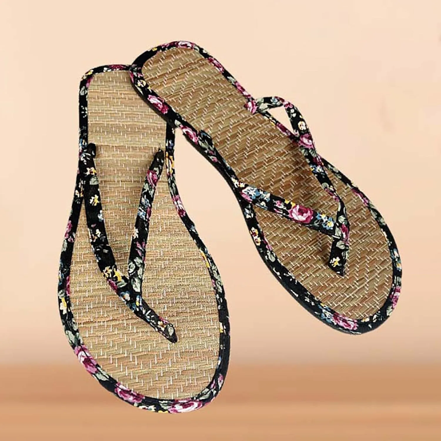 Women Shoes Flat Thongs Straw Mat Slippers Casual Home Fashion Woven Sandals Shoes Women Wide Width Shower